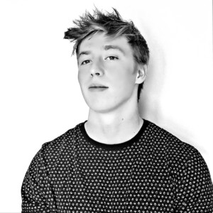 Complexiveが作り上げる融合の世界。デビューアルバム「Definition」