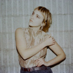 Dana Gavanski、カバーソングを収録したEP「Wind Songs」をリリース!