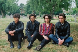 Noel Gallagherがプッシュしたバンド、Inhalerの最新MV「Fade Into You」公開！