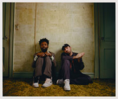 NYのダンスポップ・デュオ、The Knocksがアルバム『HISTORY』を4月29日にリリース!