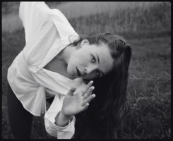 Maggie Rogers(マギー・ロジャース)、セカンドアルバム『Surrender』を7月29日にリリース!