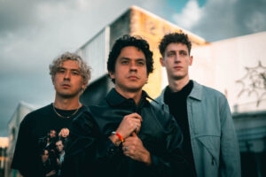 Last Dinosaurs(ラスト・ダイナソーズ)、最新アルバム『From Mexico with Love』をリリース!