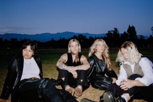 The Acesがニューアルバム『I've Loved You For So Long』を6月2日にリリース!